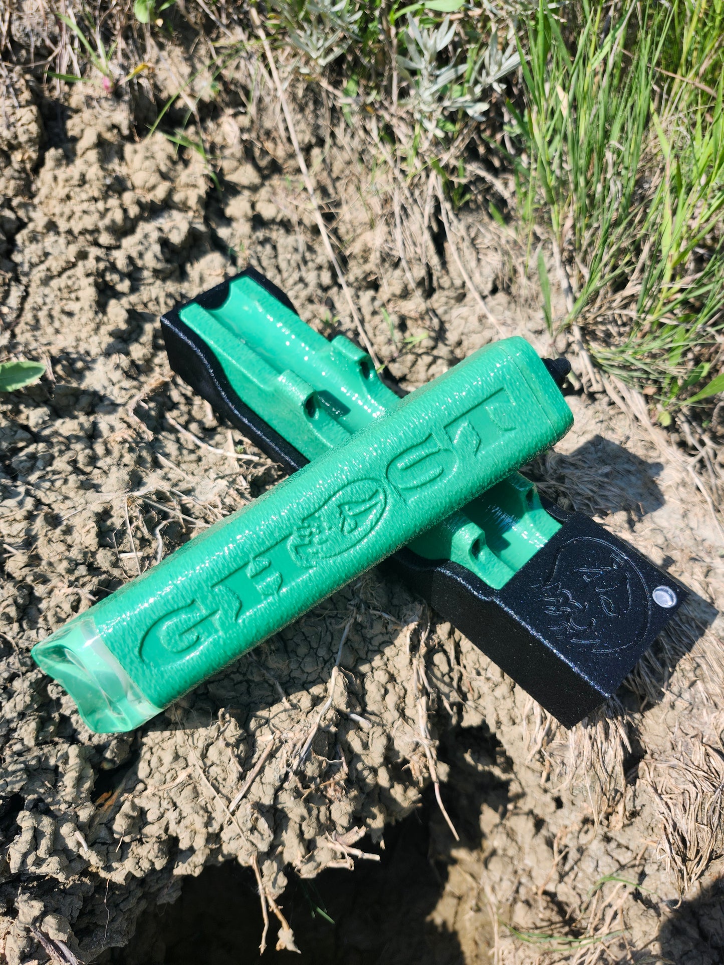 Snap-fit Flashlight fits 3/4" aluminum lance