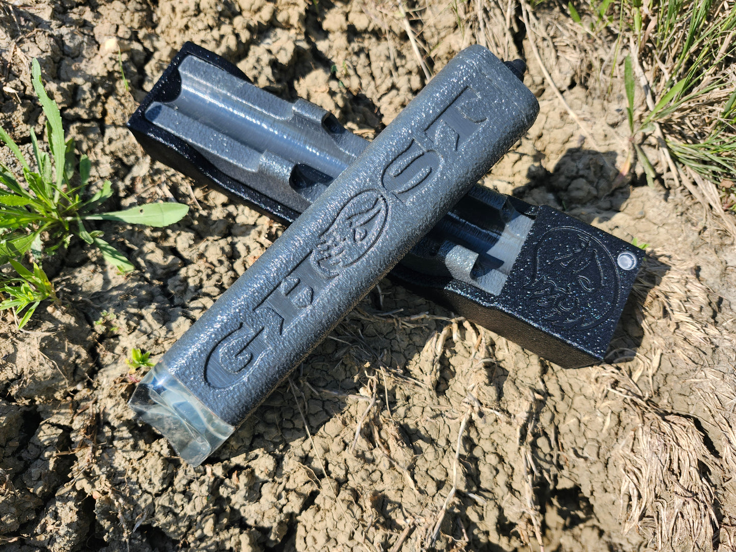 Snap-fit Flashlight fits 3/4" aluminum lance